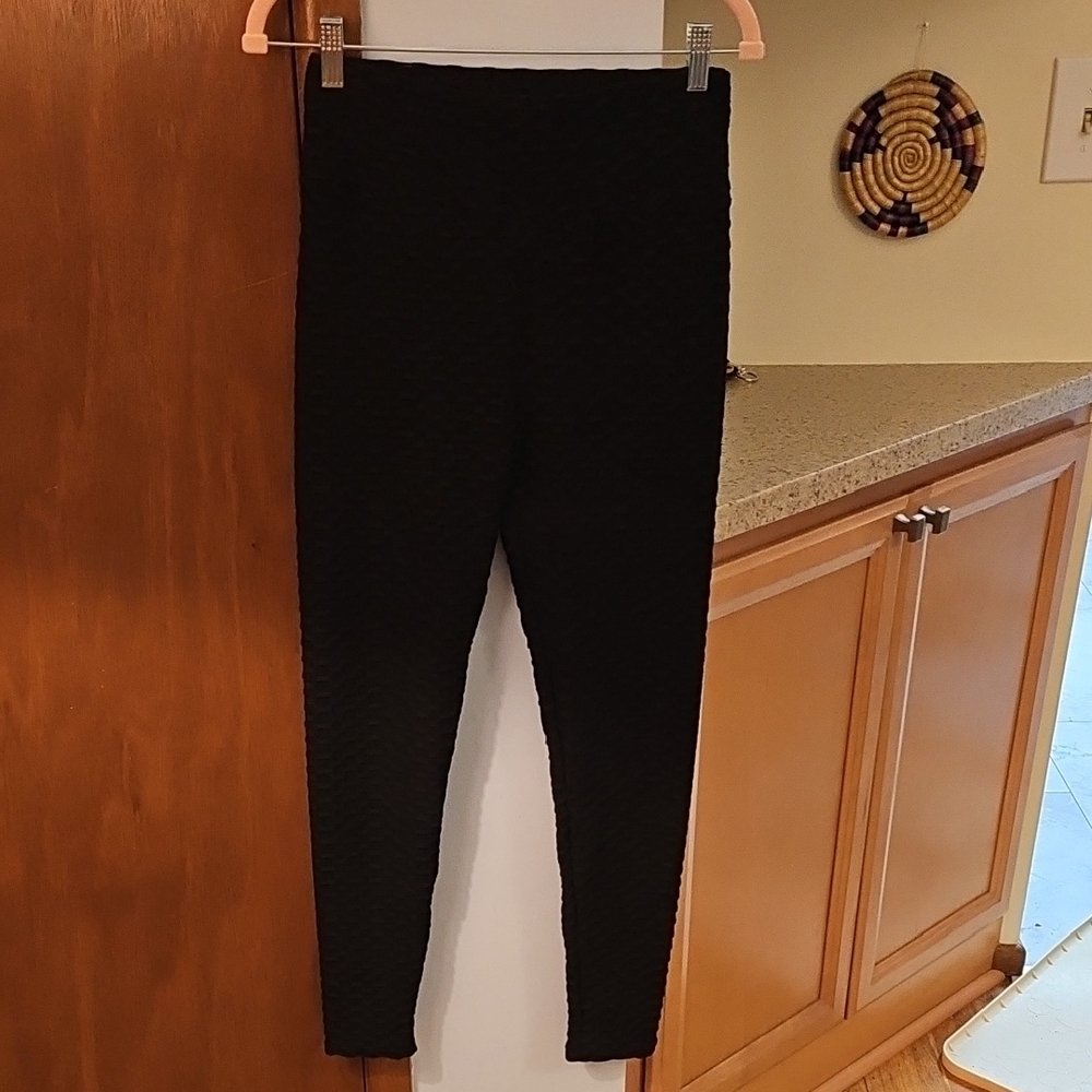 New Mix Black Leggings With Back Rouching